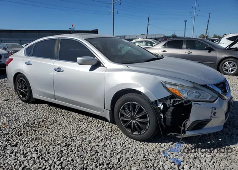 2016 Nissan Altima 2.5 z USA, uszkodzony, nr VIN 1N4AL3AP3GN318321